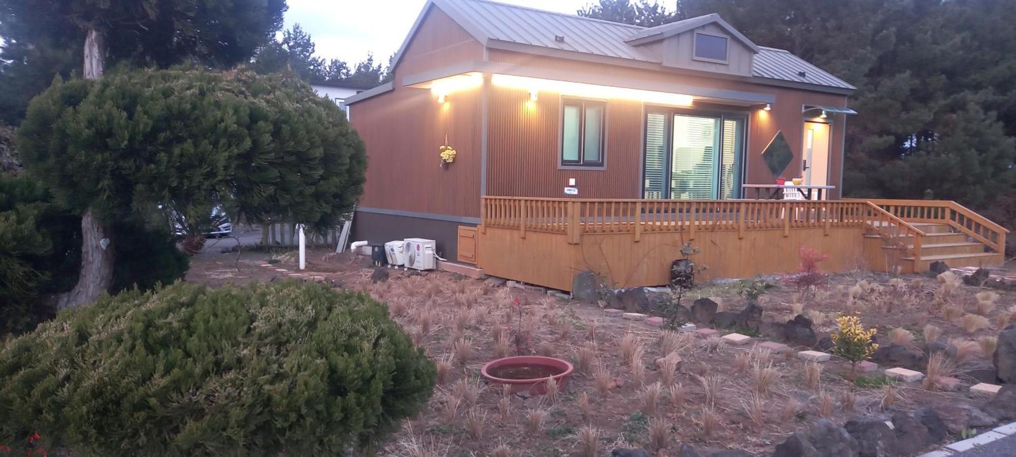 Hamdeok Pool Villa Pension Чеджу Екстериор снимка